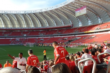 建筑膜材體育場(chǎng)